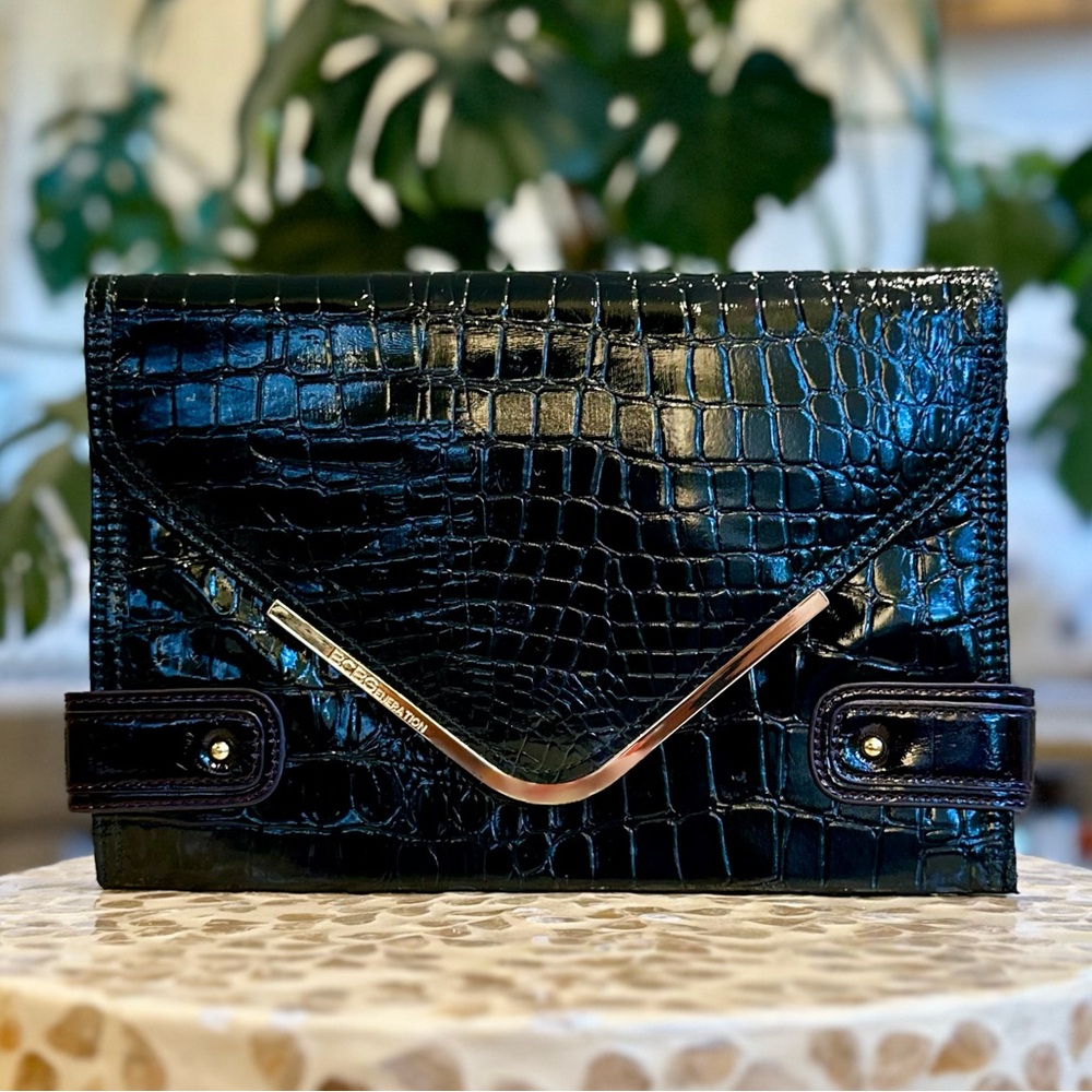 BCBG Vintage Patent Leather Croc Embossed Oversized Envelope Clutch Green Purple